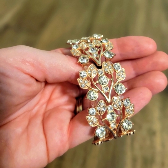 Blush For Her Jewelry Blush For Her Beautiful Rose Gold Cuff